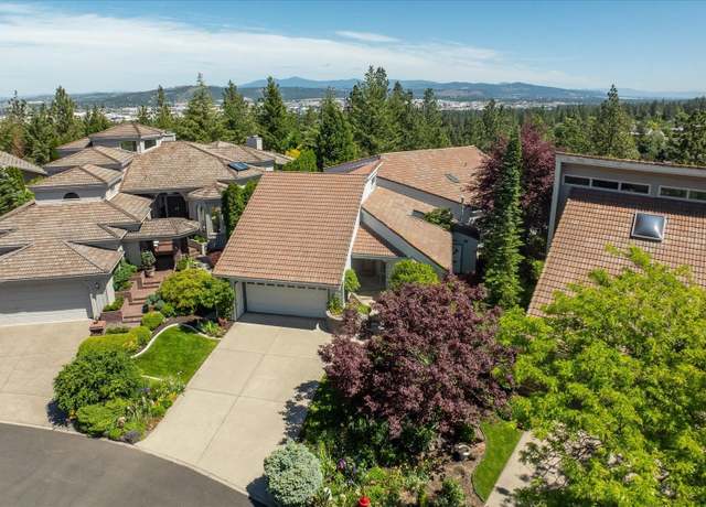 Property at 2030 S Parkwood Cir, Spokane, WA 99223-5037, 3 beds, 2 baths