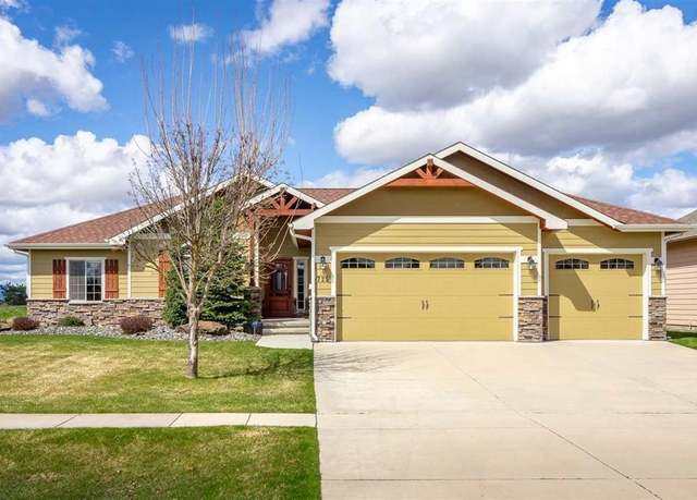 Property at 725 N Country Club Dr, Deer Park, WA 99006, 4 beds, 4 baths