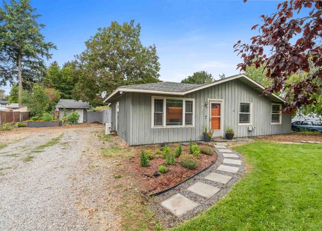 Property at 812 S Best Rd, Spokane Valley, WA 99037, 3 beds, 1 bath