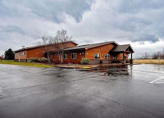 Property at 6701 N Idaho Rd, Newman Lake, WA 99025, 11 beds, 2 baths