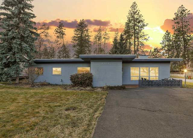 Property at 4204 S Hogan St, Spokane, WA 99203, 3 beds, 2 baths
