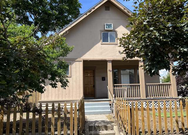 Property at 2937 E Broad Ave, Spokane, WA 99217, 7 beds, 3 baths