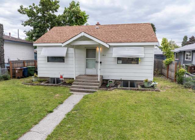 Property at 1811 E Liberty Ave, Spokane, WA 99207, 2 beds, 2 baths