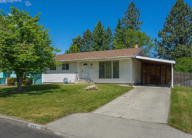 Property at 711 E Cascade Pl, Spokane, WA 99208, 4 beds, 2 baths