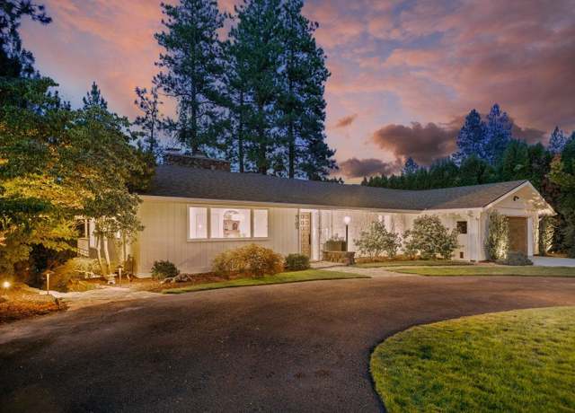 Property at 4105 S Conifer Ct, Spokane, WA 99206, 5 beds, 3 baths