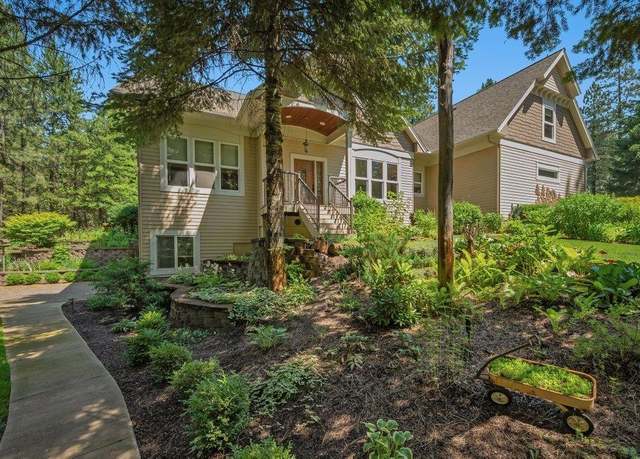Property at 7001 E Chattaroy Rd, Chattaroy, WA 99003, 5 beds, 4 baths