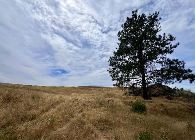 Property at 402 E Porak St, Sprague, WA 99032