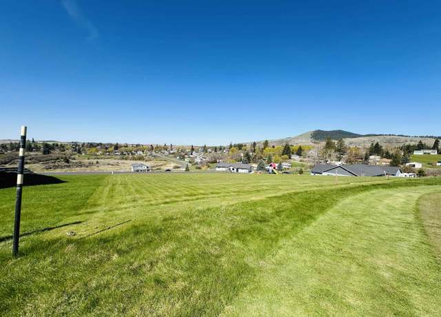 Property at 435 S Skyline St, Tekoa, WA 99033