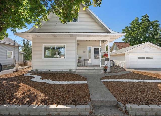 Property at 2415 N Lincoln St, Spokane, WA 99205, 2 beds, 1 bath