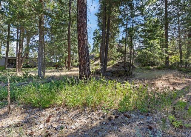 Property at 1504 W Forest Hills Ct, Spokane, WA 99218