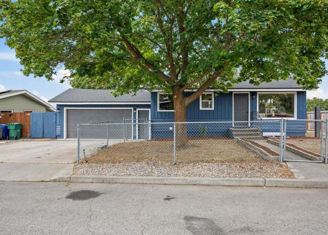 Property at 11617 E Augusta Ave, Spokane Valley, WA 99206, 3 beds, 2 baths