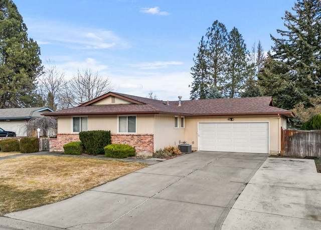 Property at 11710 N Madison St, Spokane, WA 99218, 5 beds, 3 baths