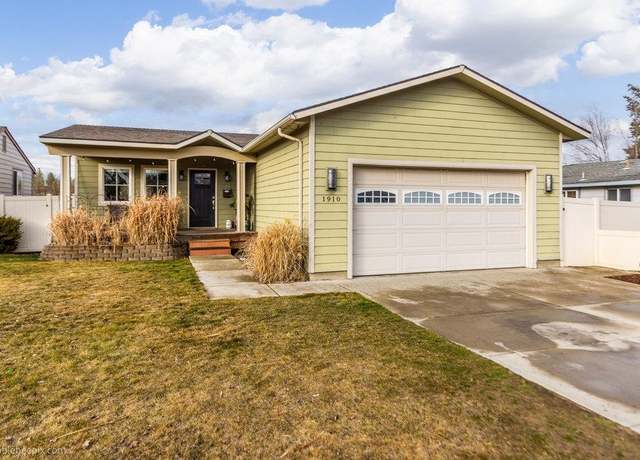 Property at 1910 W Chelan Ave, Spokane, WA 99205, 4 beds, 2 baths