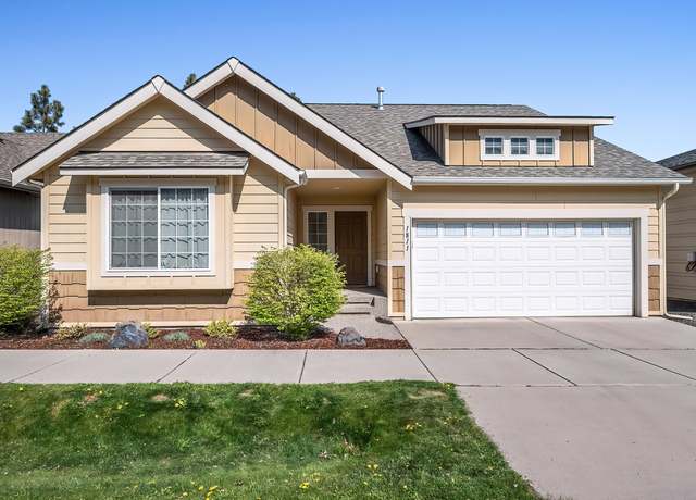 Property at 1811 S Canyon Woods Ln, Spokane, WA 99224, 3 beds, 3 baths