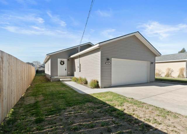 Property at 4804 E Frederick Ave, Spokane, WA 99217, 3 beds, 2 baths