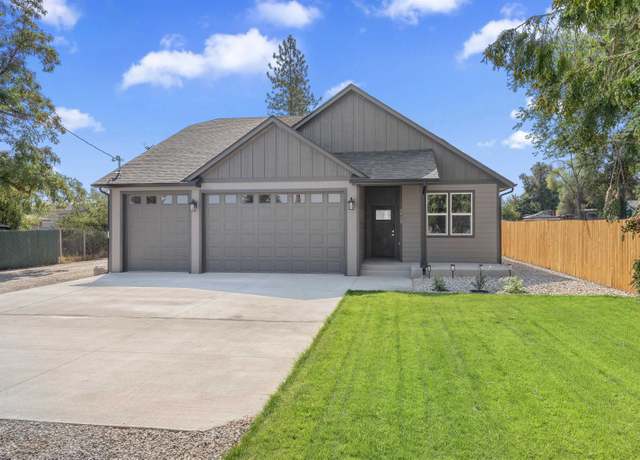 Property at 2920 E Lincoln Rd, Spokane, WA 99217, 3 beds, 2 baths