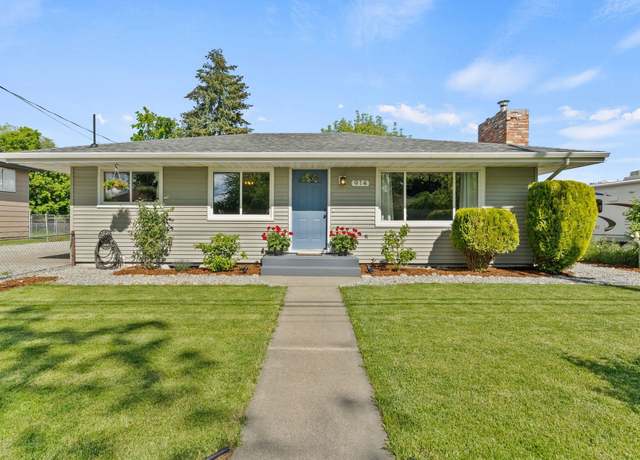 Property at 914 N Locust Rd, Spokane Valley, WA 99206, 3 beds, 2 baths