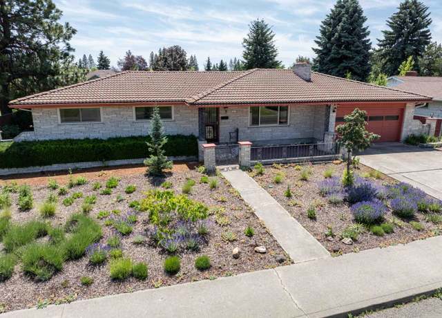 Property at 1817 W Courtland Ave, Spokane, WA 99205, 4 beds, 3 baths