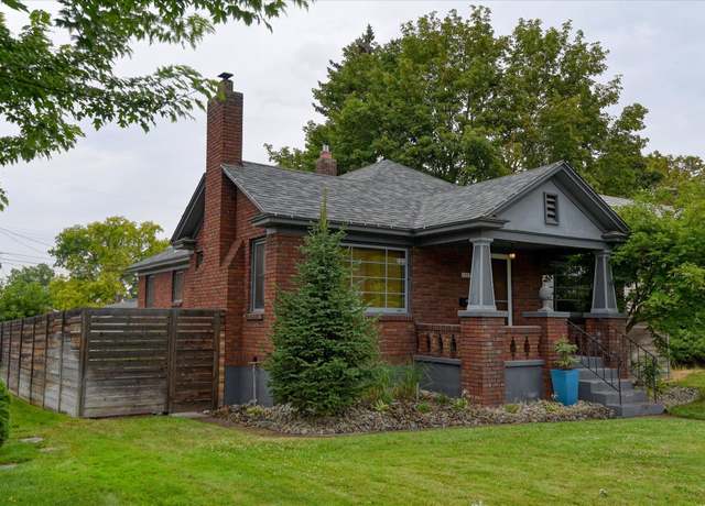 Property at 2423 N Washington St, Spokane, WA 99205, 4 beds, 2 baths