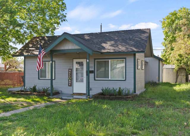 Property at 552 E Crown Ave, Spokane, WA 99207, 2 beds, 1 bath