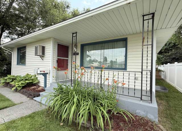 Property at 1710 E Crown Ave, Spokane, WA 99207, 3 beds, 2 baths