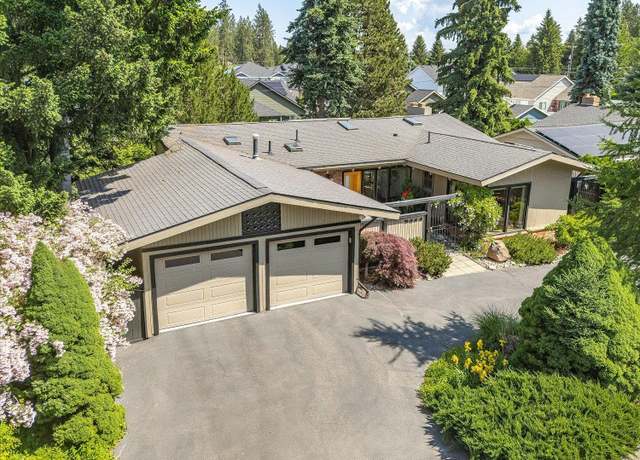 Property at 2111 E 34th Ave, Spokane, WA 99203, 4 beds, 3 baths