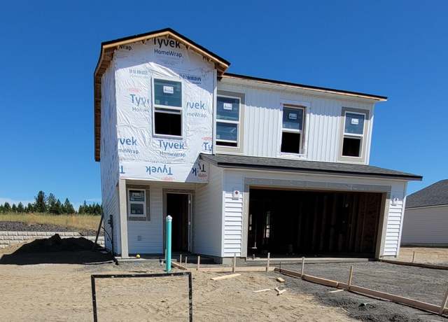 Property at 807 E K St, Deer Park, WA 99006, 5 beds, 3 baths