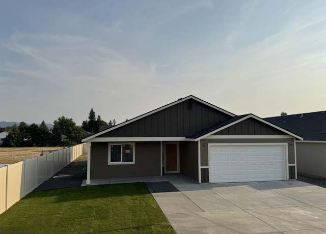 Property at 18424 E 1st Ln, Greenacres, WA 99016, 3 beds, 2 baths