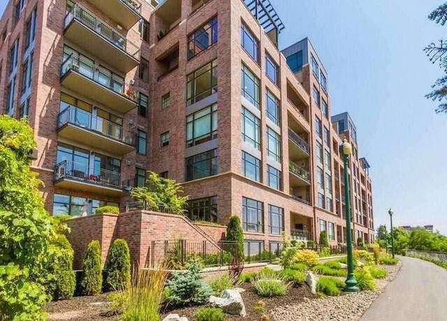 Property at 820 Post ST #301 St #301, Spokane, WA 99201, 3 beds, 3 baths