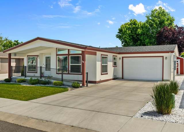 Property at 1830 N Hodges Ln, Spokane Valley, WA 99016, 3 beds, 2 baths