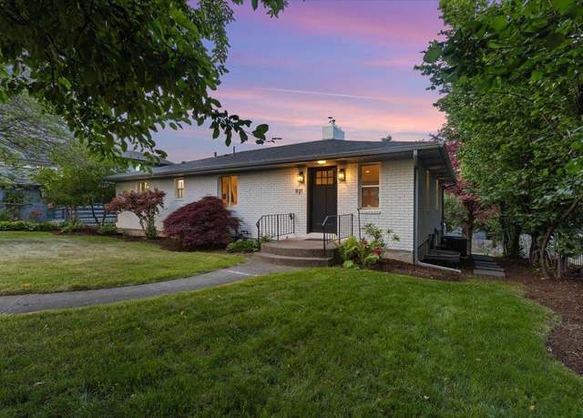Property at 921 S Wright Blvd, Liberty Lake, WA 99019, 4 beds, 3 baths