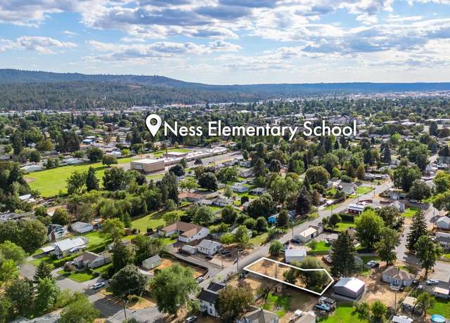 Property at 9809 E Boone Ave, Spokane Valley, WA 99206