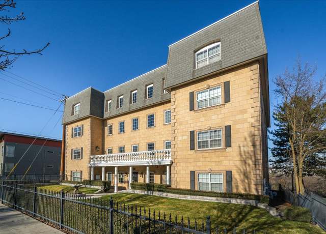 Property at 1828 W Riverside Ave #301, Spokane, WA 99201, 3 beds, 2 baths