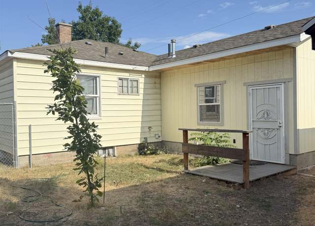 Property at 2403 N Ella Rd, Spokane, WA 99212, 3 beds, 1 bath