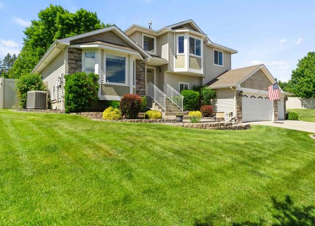 Property at 1212 S Drummond Rd, Greenacres, WA 99016, 4 beds, 3 baths