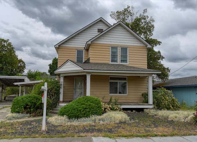 Property at 2421 N Perry St, Spokane, WA 99207, 4 beds, 2 baths