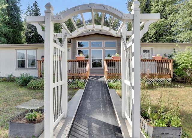 Property at 2351 31 Hwy, Ione, WA 99139, 3 beds, 2 baths