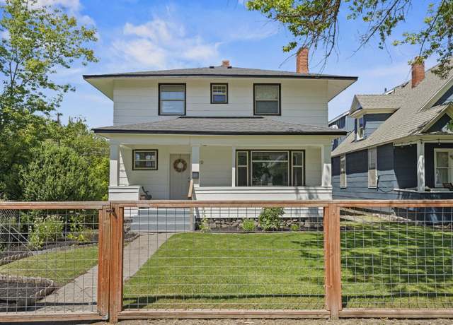 Property at 2820 W Boone Ave, Spokane, WA 99201, 5 beds, 2 baths