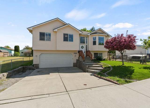 Property at 3708 E 25th Ave, Spokane, WA 99223, 4 beds, 3 baths