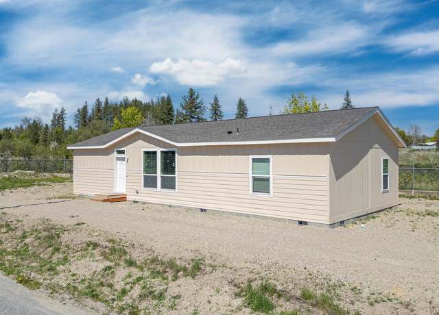Property at 906 W Valley Ave, Chewelah, WA 99109, 3 beds, 2 baths