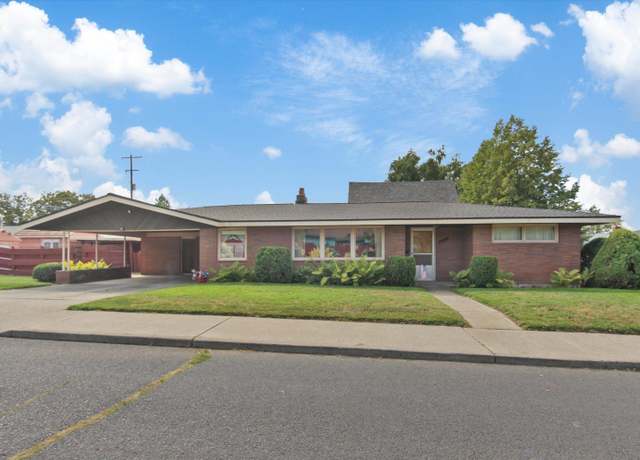 Property at 4328 N Lincoln St, Spokane, WA 99205, 3 beds, 2 baths