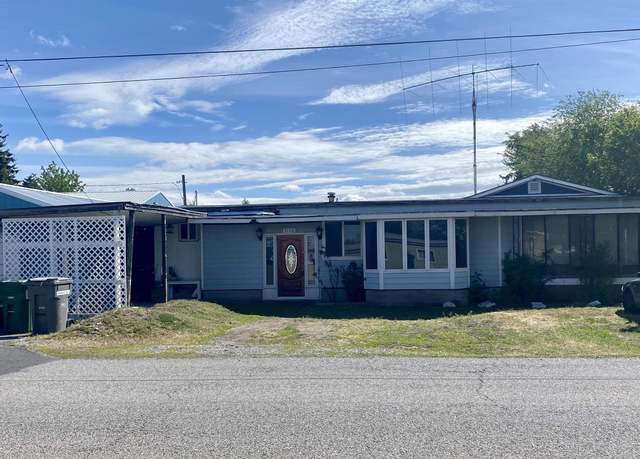 Property at 3126 N Fowler Rd, Millwood, WA 99206, 3 beds, 2 baths