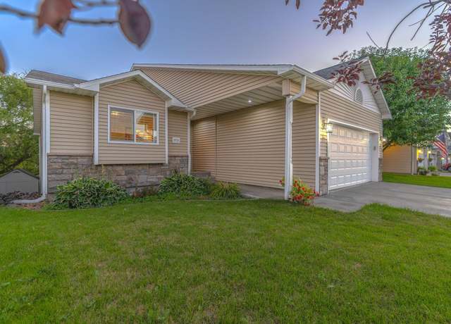Property at 11722 E Jackson Ln, Spokane Valley, WA 99206, 4 beds, 3 baths