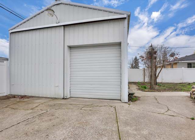 Property at 4228 N Monroe St, Spokane, WA 99205, 3 beds, 3 baths