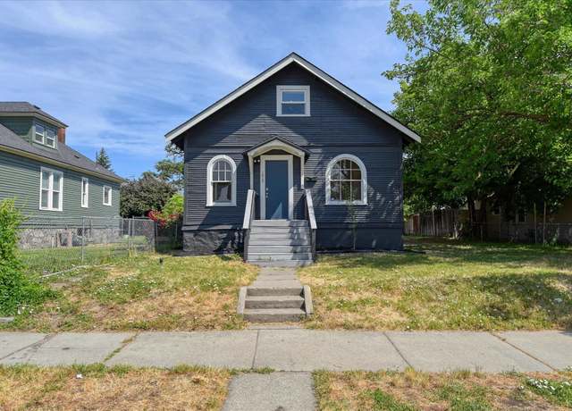 Property at 1017 E Augusta Ave, Spokane, WA 99207, 5 beds, 2 baths