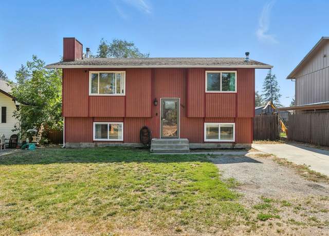 Property at 3222 E 35th Ave, Spokane, WA 99223, 3 beds, 2 baths
