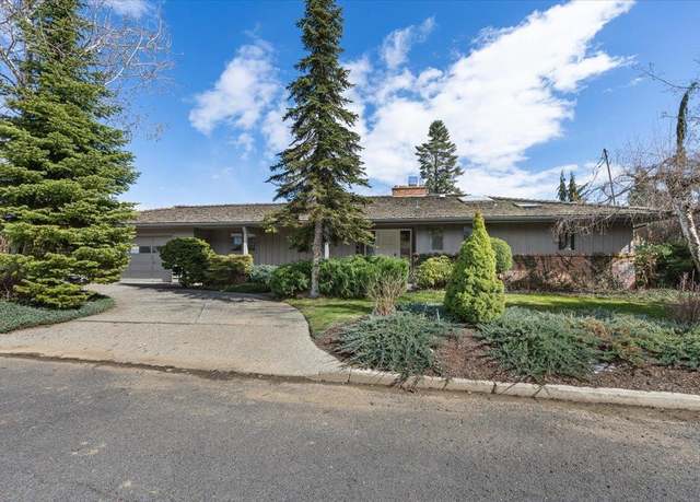 Property at 8422 N Northview Rd, Spokane, WA 99208, 3 beds, 3 baths