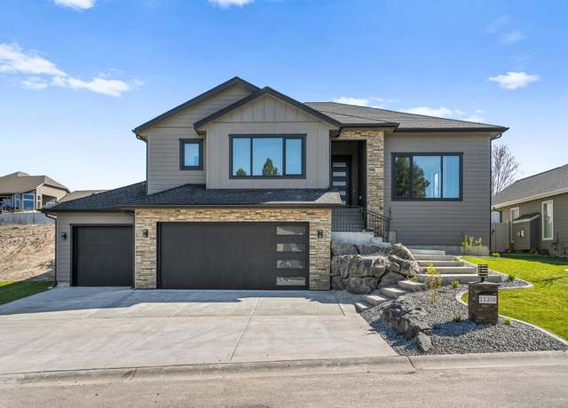 Property at 11208 E Rimrock Ln, Spokane Valley, WA 99206, 3 beds, 3 baths
