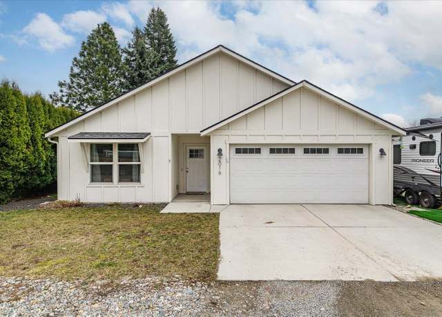 Property at 2016 N Farr Rd, Spokane Valley, WA 99206, 3 beds, 2 baths