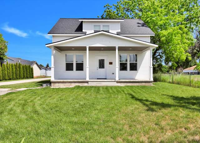 Property at 524 N Long Rd, Spokane Valley, WA 99016, 3 beds, 3 baths